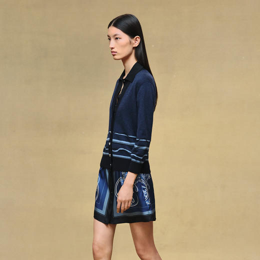 女款V领条纹刺绣羊绒针织开衫毛衣hu 商品图3