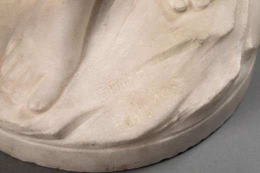 独角鹿西洋古董1907年法国雕塑家E. Thivier签名白色大理石精雕人物雕塑《沉思的小爱神》 商品图9