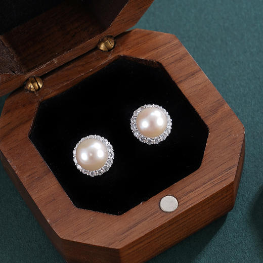 子佩集【花韵长情】银S925珍珠惜王妃耳钉【E4618】7mm珠双色太阳花2601 商品图1