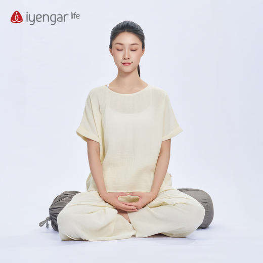 艾扬格 life 瑜伽冥想套装 两件套 柔嫩触感裸感体验  云感舒适自在让冥想沉淀舒展 商品图3
