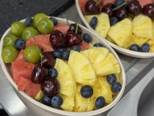【鲜果切】凤梨+西瓜+青番茄+蓝莓+樱桃（500克） 商品图1
