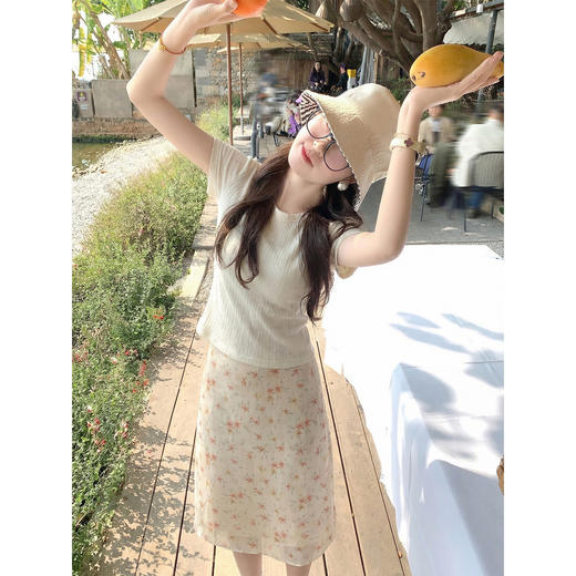 <曾小咸推荐>韩系短袖t恤女碎花裙半身裙 商品图4