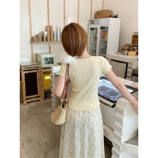 <曾小咸推荐>韩系短款花边拼蕾丝短袖t恤 商品图4