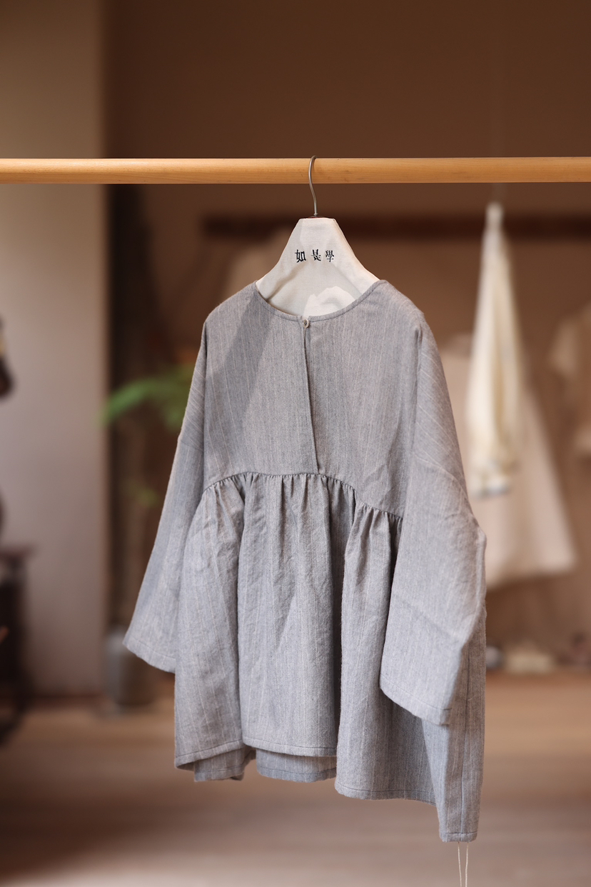 黄阿福 斜纹羊毛七分袖娃娃衫