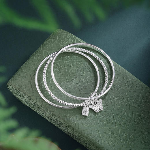 子佩集【福蝶使者】银S999手镯【WZ004320】三个圈切面珠蝴蝶福牌2602 商品图3