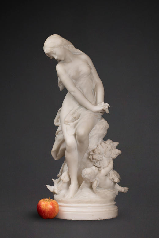 独角鹿西洋古董1900年代法国雕塑家Mathurin Moreau 签名创造卡拉拉大理石精雕人物雕塑《阿芙罗狄蒂与爱神》 商品图1