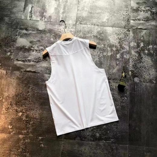 F032511男士夏款新款圆领立体剪裁休闲运动篮球无袖背心 商品图4