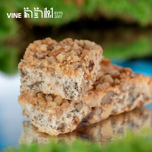 葡萄树·葡萄树新疆特色蛋糕核桃拿破仑350g 商品图1