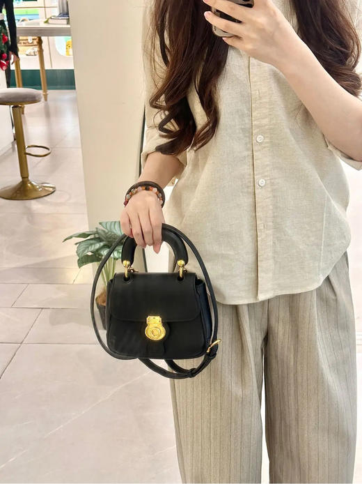 巴宝莉 DK88 黑金 牛皮 中号 斜挎包 商品图3