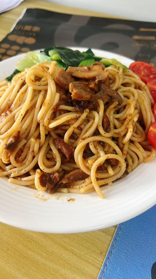 小黄象安格斯黑椒牛肉意面，无任何添加，个人感觉比番茄的好吃，喜欢吃肉必买 商品图0