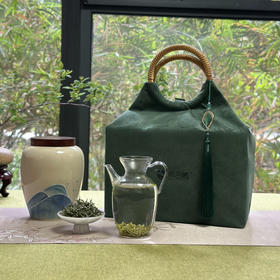 春茶上市｜【芳华·保靖黄金茶】明前特级，素以“高氨基酸、高茶多酚、高叶绿素、高水浸出物质”和“香、绿、爽、醇”四高四绝品质特点闻名遐迩，一两黄金一两茶，馈赠自饮佳品，净重：250g*2罐*1提布包