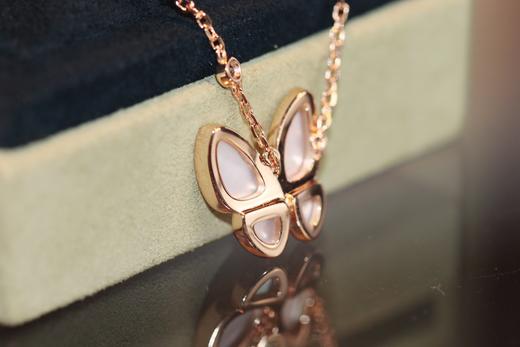 梵克雅宝 Two Butterfly 系列 白贝母蝴蝶项链（XK） 商品图5