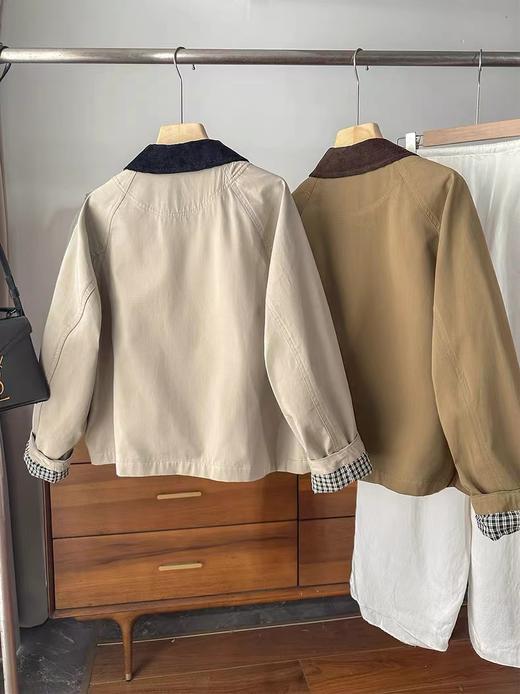 F032579日常通勤百搭休闲质地轻盈灯芯绒领夹克短外套 商品图2