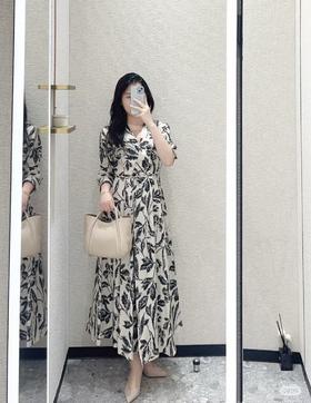 Max Mara 连衣裙女  1221016206-002 .