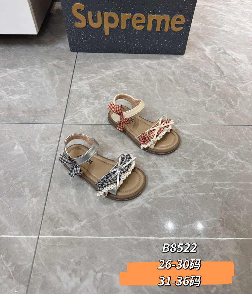 新款凉鞋B8522  26-30 31-36码
