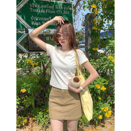 <曾小咸推荐>韩系纯色短款t恤女百搭上衣 商品图2