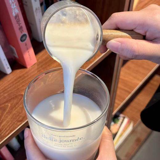 【胶原七白粉】配料表全拆解，每一口都是真材实料，遵循七白膏古方，7种白色食材（杏仁、山药、茯苓等）从内养出好底子，赶走黄气。 商品图3