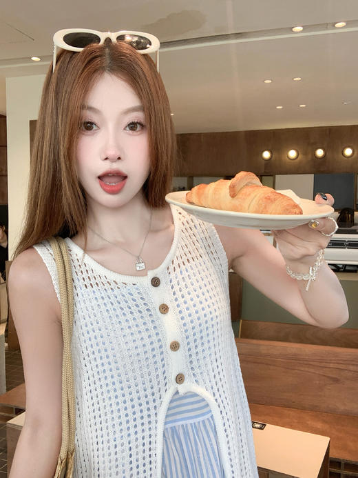 <曾小咸推荐>3.27现货秒杀 ！微信超特价！镂空罩衫+吊带连衣裙套装 日常289.99 立减160 秒杀129.99！！ 商品图10