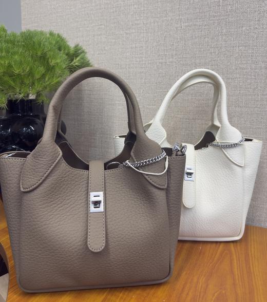 荔枝纹牛皮菜篮子包（白 大象灰） 商品图1