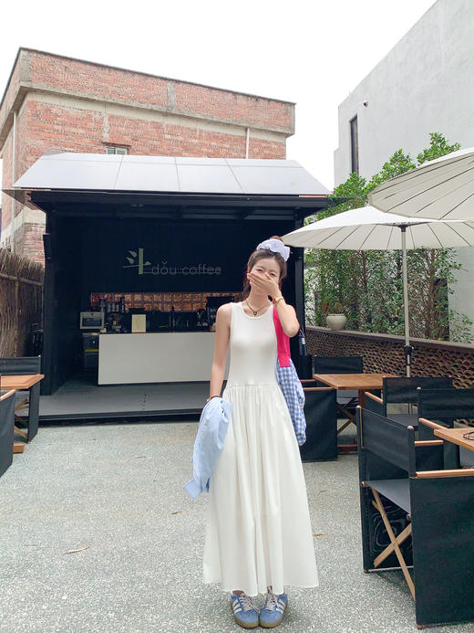 <曾小咸推荐>3.26现货秒杀 ！微信超特价！法式背心连衣裙 日常189.99 立减100 秒杀89.99！！ 商品图6