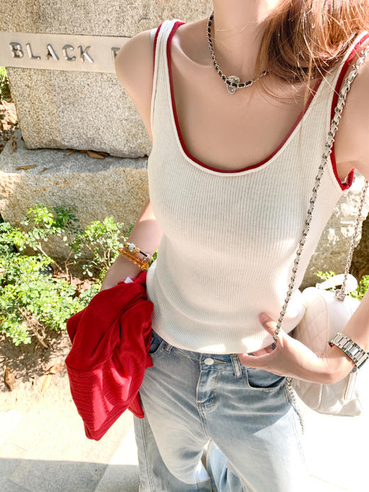 <曾小咸推荐>3.26现货秒杀 ！微信超特价！2色撞色U领针织背心 日常109.99 立减60 秒杀49.99！！ 商品图9