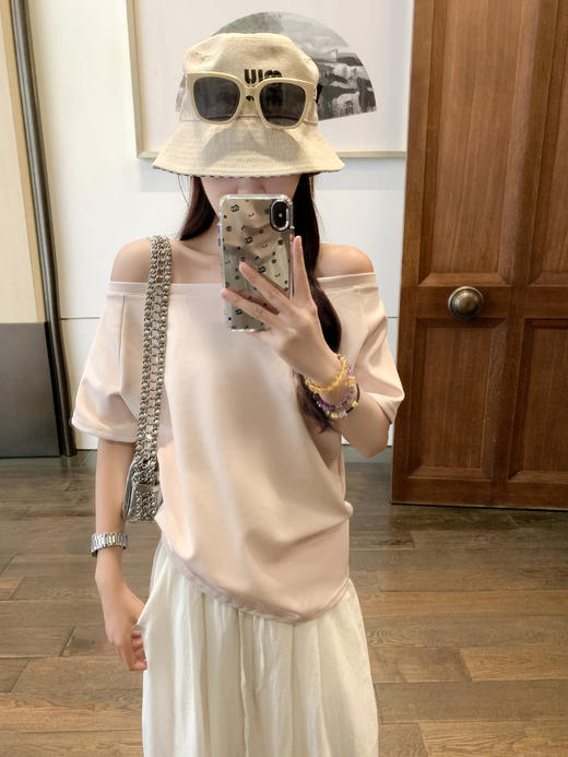 <曾小咸推荐>3.27现货秒杀 ！微信超特价！一字肩两穿短袖T恤 日常89.99 立减40 秒杀49.99！！白色垂感阔腿休闲裤 秒杀79.99！ 商品图1