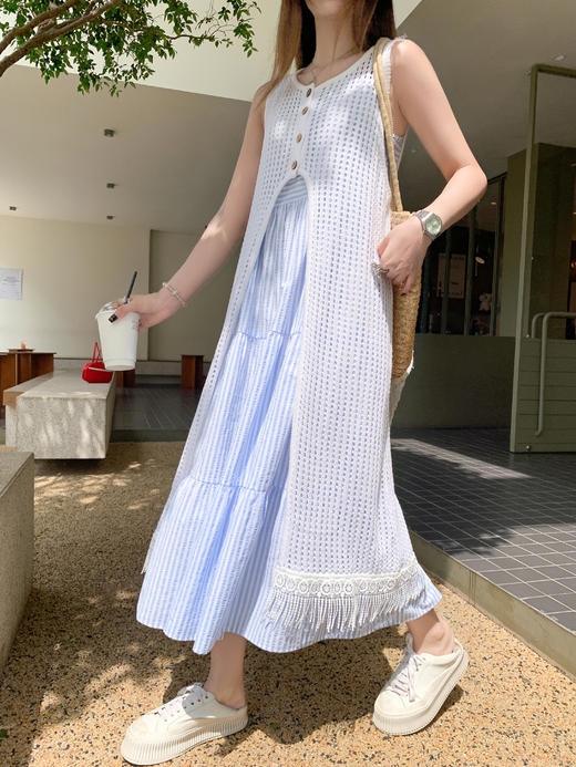 <曾小咸推荐>3.27现货秒杀 ！微信超特价！镂空罩衫+吊带连衣裙套装 日常289.99 立减160 秒杀129.99！！ 商品图6