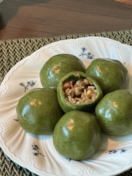 【玉环咸香青团】 糯叽叽 咸香十足 咸香猪肉笋丁馅 油润鲜香不柴不腻 商品图5