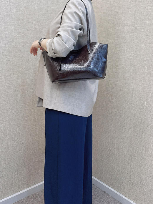 双肩带牛角包咖啡色 商品图7