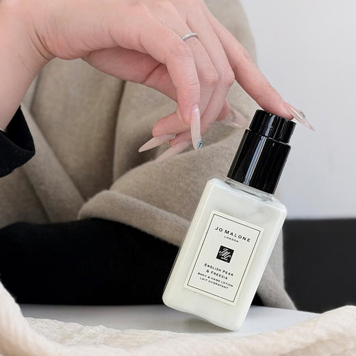 祖玛珑 身体乳75ml护手霜25ml 滋润身体 蓝风铃 商品图13