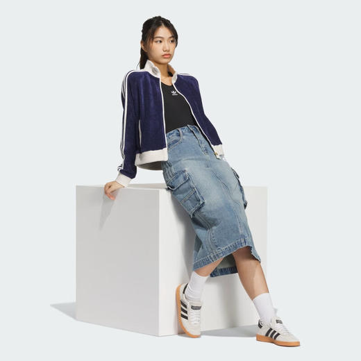 adidas阿迪达斯 女针织夹克 JN0724 商品图3
