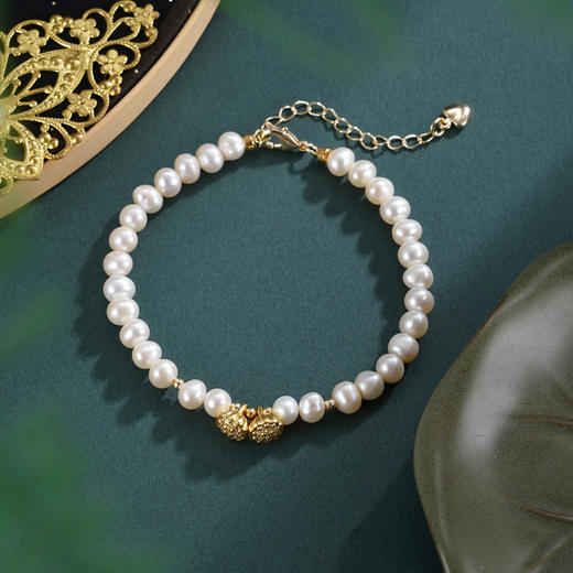 子佩集【两世欢缘】珍珠惜王妃手链【ZZSL021】5.5-6mm珠镀金莲蓬2601 商品图0