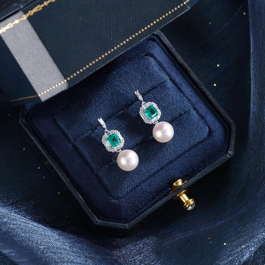 子佩集【碧落成诗】银S925珍珠惜王妃耳钉【EM3061-1-XF】8.5mm珠绿方块2601 商品图1