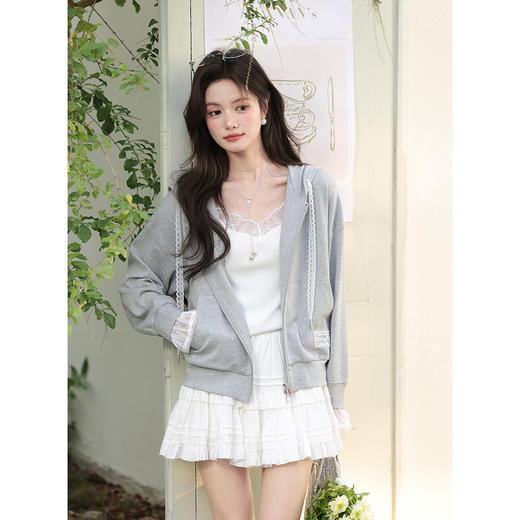 鹿向南【0115/20:00新品】灰色卫衣 商品图4
