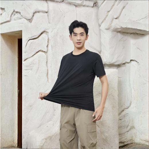 防晒高于标准UPF50+【双色熊情侣面膜短袖】经典黑白双色短袖 原纱型防晒 水洗后依旧防晒  面料细密 触觉冰感爽滑  透气亲肤不闷汗 商品图0