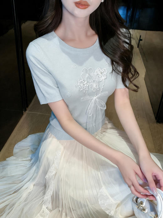 张心子【花与爱丽丝】圆领立体花蕾丝减龄软糯针织衫上衣 U2603041 商品图7