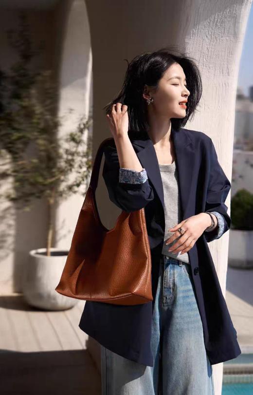 舒适圈挚爱浪漫格调记忆面料休闲通勤高智感风衣外套 商品图4