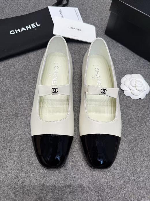 Chanel 香奈儿 经典双色玛丽珍 芭蕾平底鞋（DBG） 商品图1