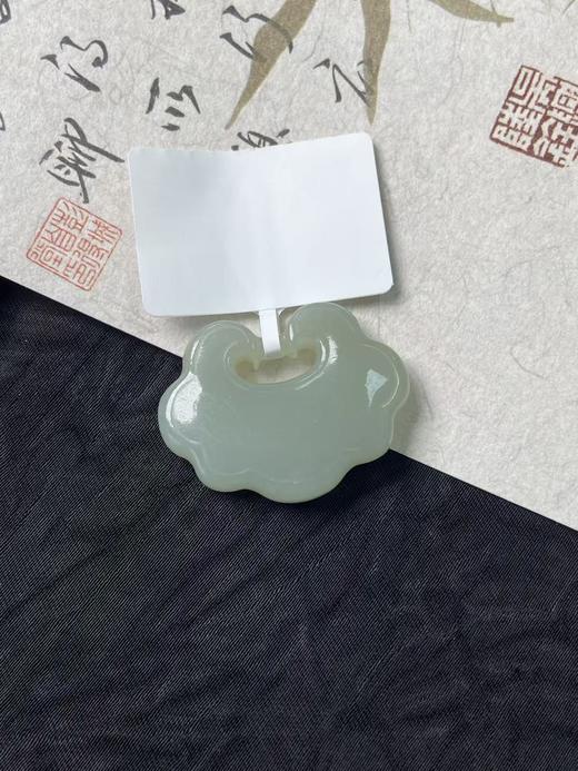 【快抱】【于田产和田玉于田料青白玉平安锁】出证书，发货1~5天，48小时鉴赏期 商品图2
