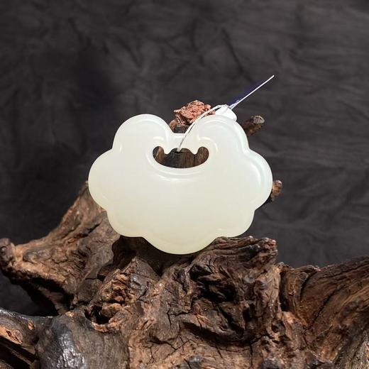 【快抱】【于田产和田玉于田料羊脂白玉平安锁 】出证书，发货1~5天，48小时鉴赏期 商品图3