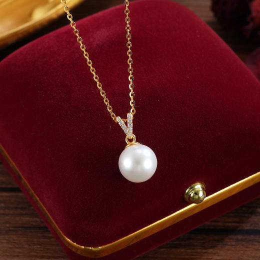 子佩集【月河星野】银S925珍珠惜王妃套链【P3028】9mm珠双色吊球V字2601 商品图1