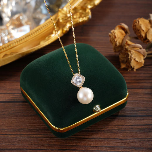 子佩集【莹澈蜜语】银S925珍珠惜王妃套链【P1902】11.5mm珠镀金方块2601 商品图1