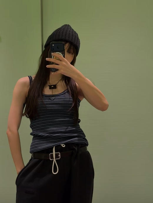 普拉达 26Ss春夏新款 蓝黑细条纹针织吊带小背心（MM） 商品图2