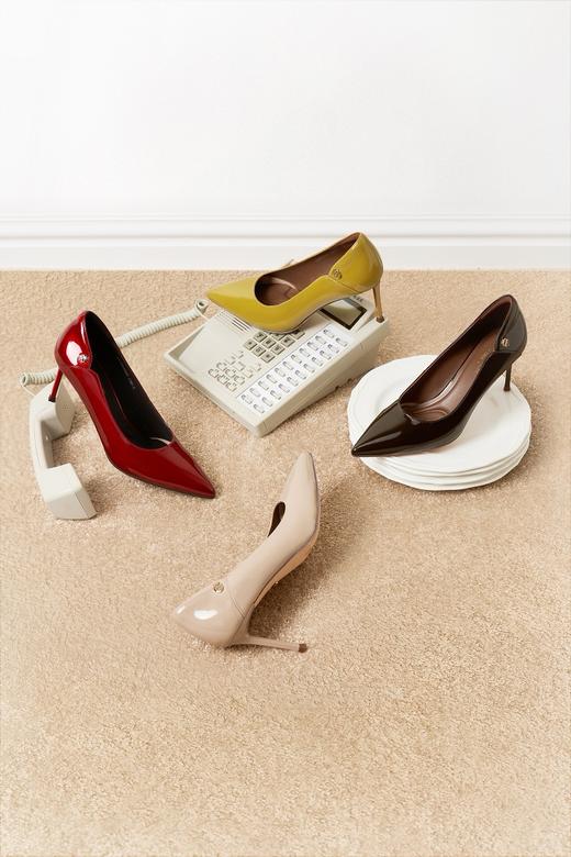 【春假专区】千百度C ° B A N N E R单鞋A26188103 商品图0