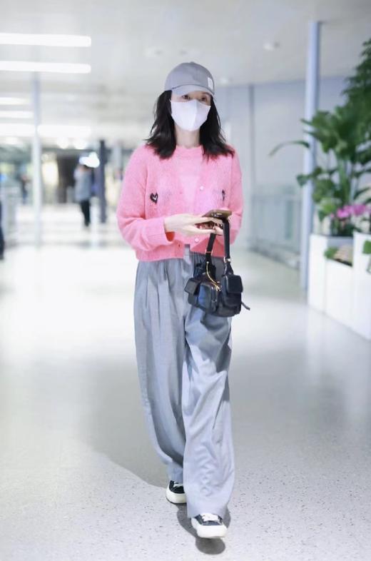 缪缪 新款腋下包口袋包黑白两色可选 商品图4