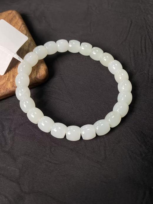 【快抱】【于田产和田玉白玉卡7*8直切手串】出证书，发货1~5天，48小时鉴赏期 商品图0