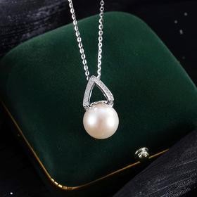 子佩集【绮梦芳华】银S925珍珠惜王妃套链【P2709】12mm珠双色三角2601