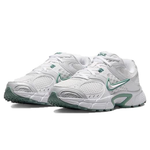 NIKE耐克 女休闲鞋 HQ7901-106 商品图0