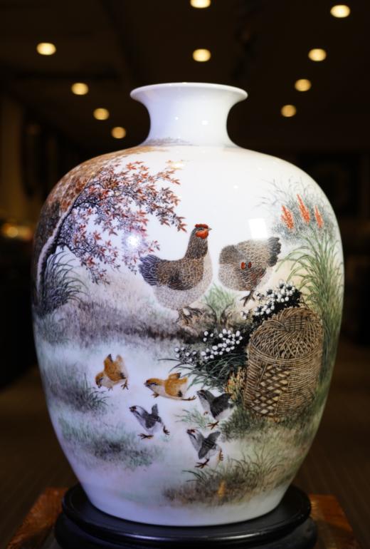 釉下彩紫气东来梅瓶 商品图1