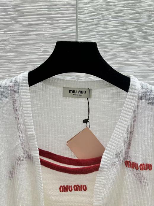 【此款只换码不退】缪缪 撞色边薄款针织开衫+logo 刺绣吊带背心（MM） 商品图7